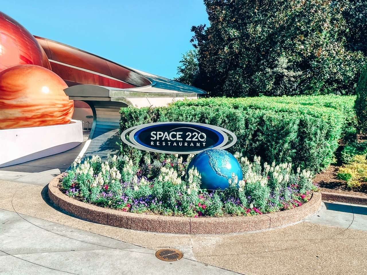 Space 220 Restaurant Epcot Location