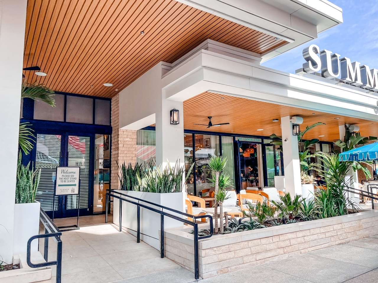 disney springs restaurants